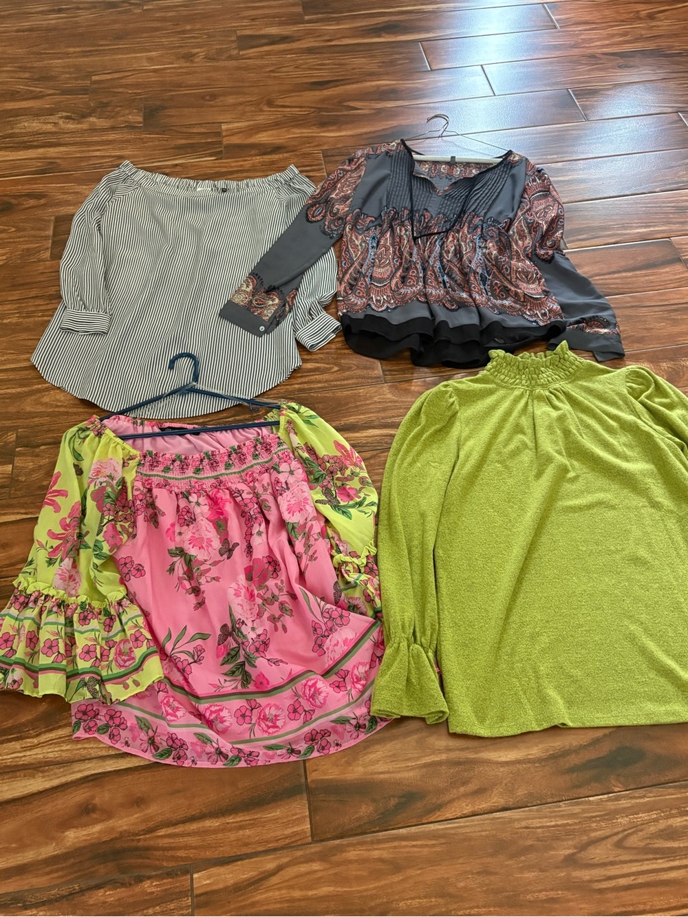 Four ladies tops all size medium Cabi Colleen Lopez DG2 Daniel Rainn